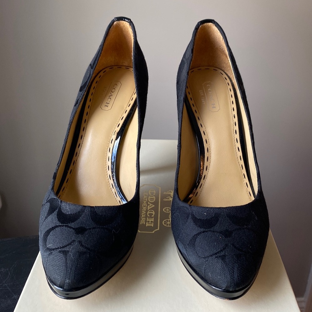 Coach Caya Platform Pumps. 8.5 M Mint condition.